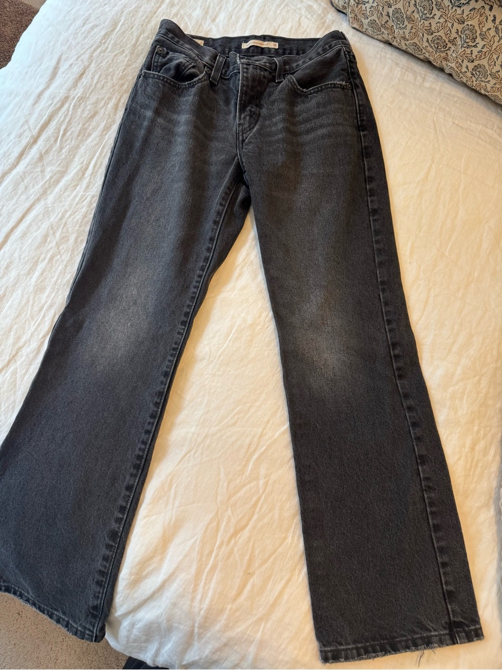 Levi's Women's Black Middy Ankle Jeans